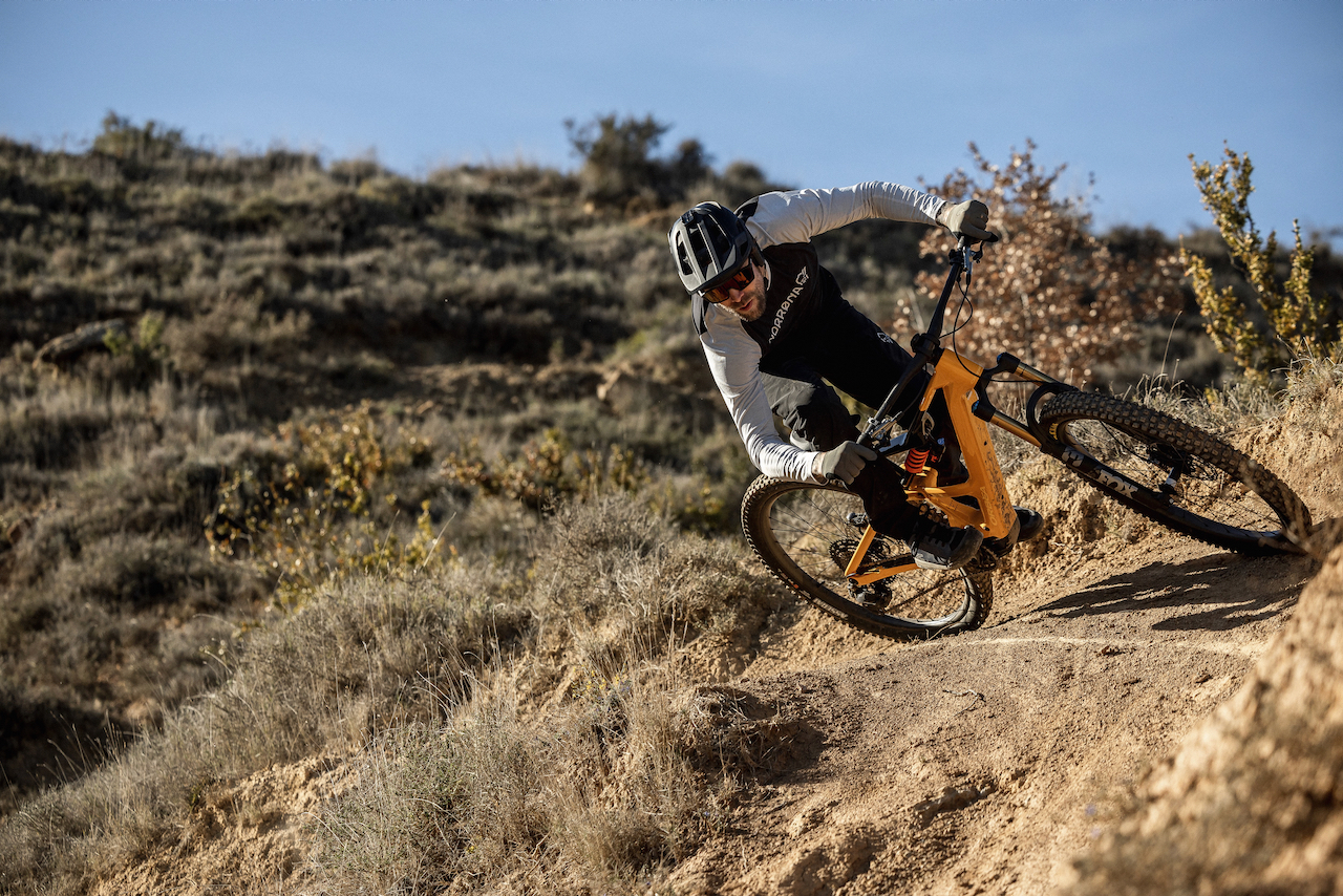 E_MTB training